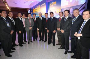 Parceiros dos prefeitos, vários deputados tucanos foram ao encontro promovido pela CNM.